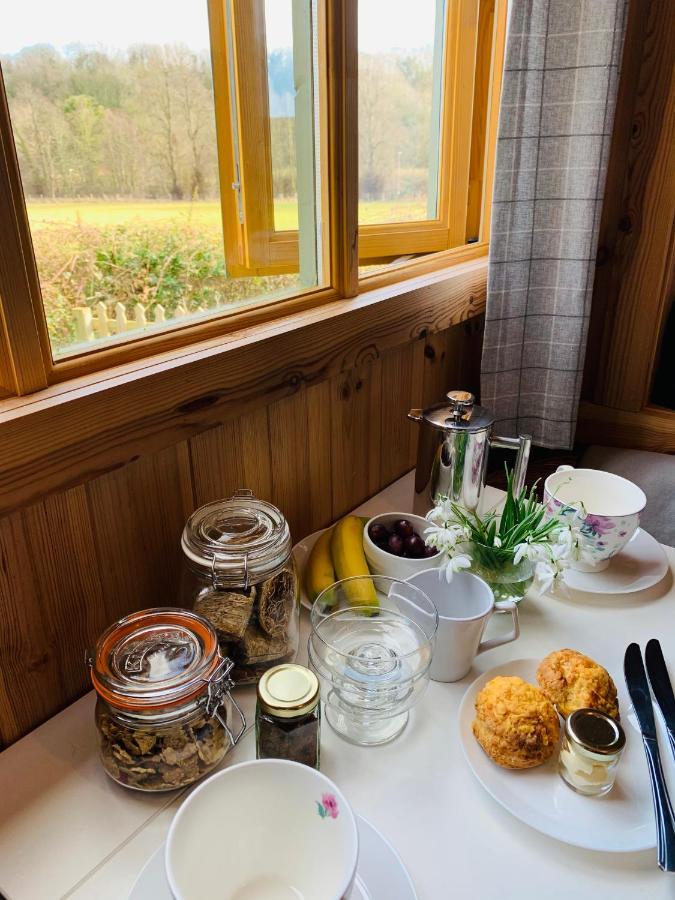 Sheepwash Shepherds Hut Bebside エクステリア 写真